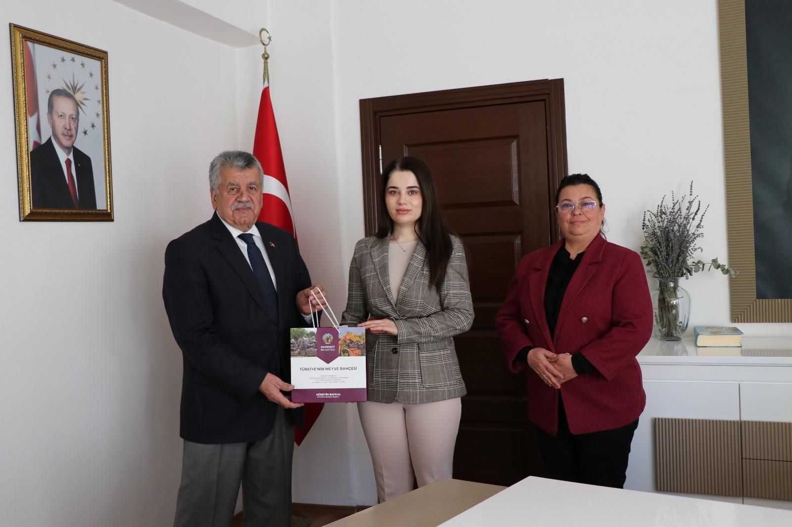 Başkanımızdan Kaymakam Seda Gür’e 8 Mart Dünya Kadınlar Günü Ziyareti