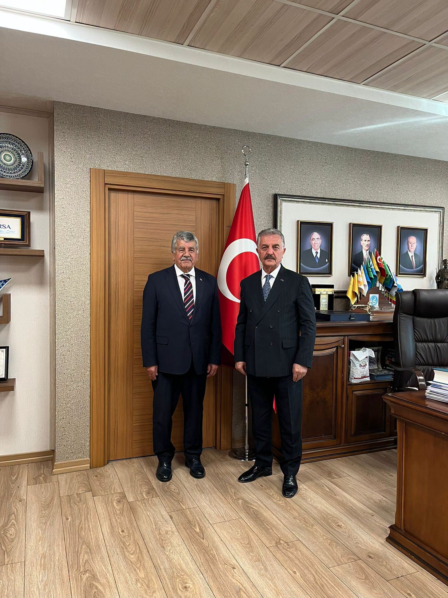 Belediye Başkanımız Hüseyin Baykal, MHP Genel Merkezi’nde Genel Başkan Yardımcısı ve Genel Sekreteri Ziyaret Etti
