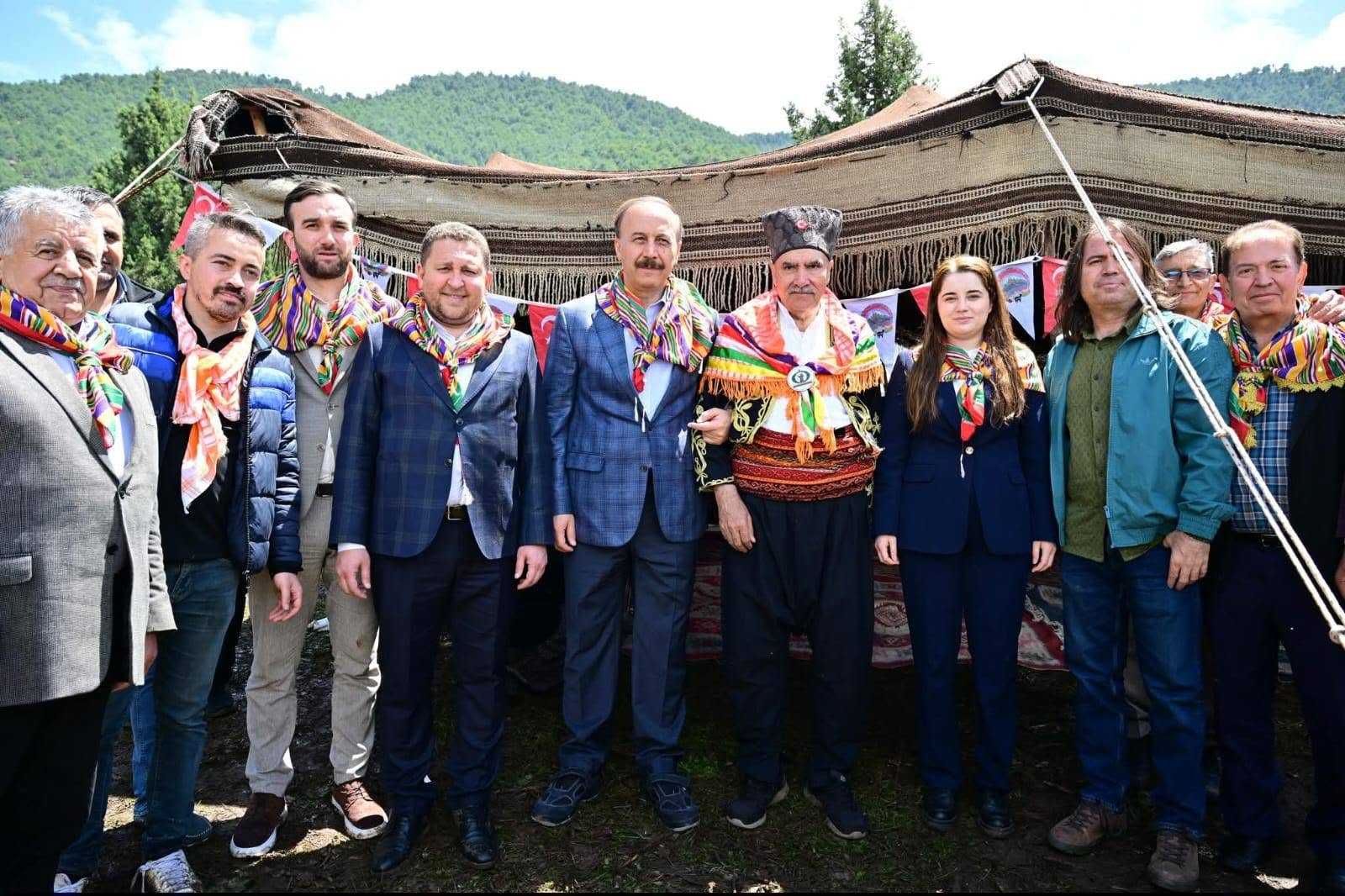 Belediye Başkanımız Akkeçili Köyü’nde Düzenlenen Yörük Şölenine Katıldı